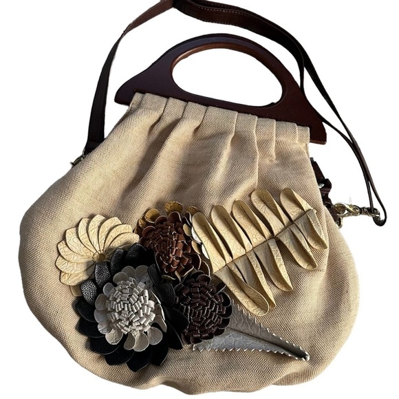 Kate Landry Shoulder Bag Leather & Canvas Textured 3D Flowers Bohemian 15” x 12” - Picture 1 of 10
